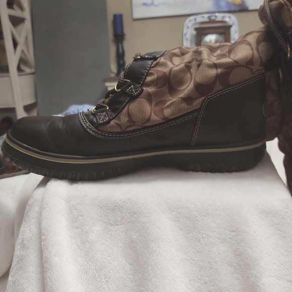 COACH, Leather and waterproof canvas boots 8.5 - Picture 9 of 9